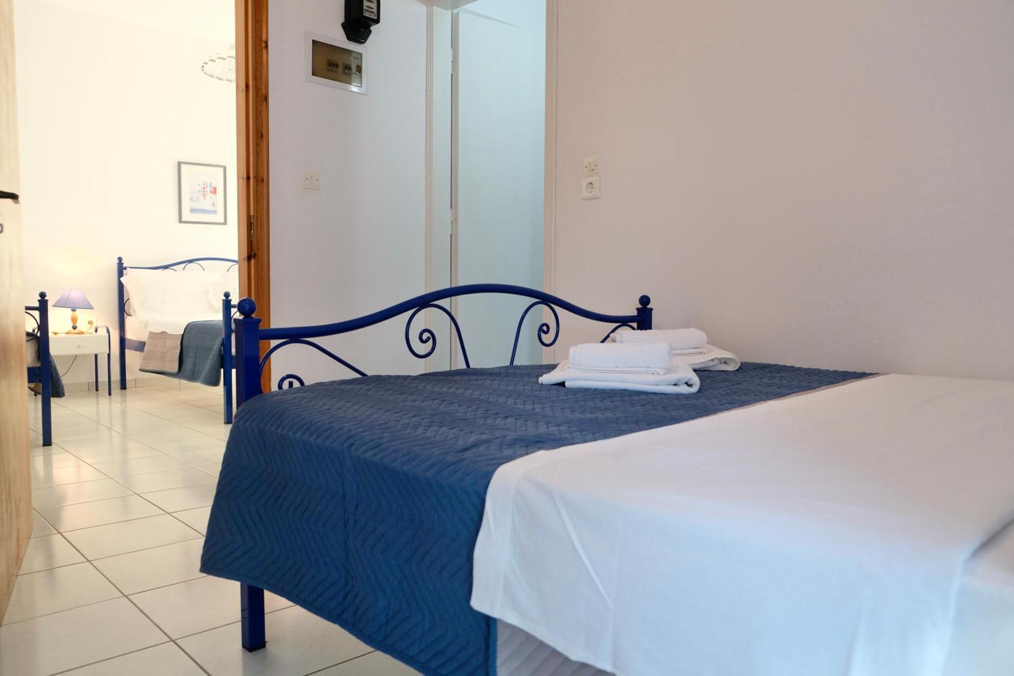 Leventis Apartments Ровіес Екстер'єр фото